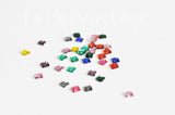 Cabochon carré strass multicolore plastique5mm, x 5 grammes (G1555)