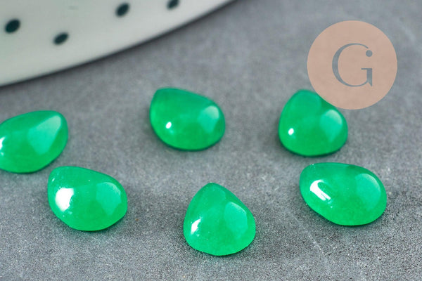 Cabochon goutte jade naturel teinté vert 8x6mm, x1 (G9026)