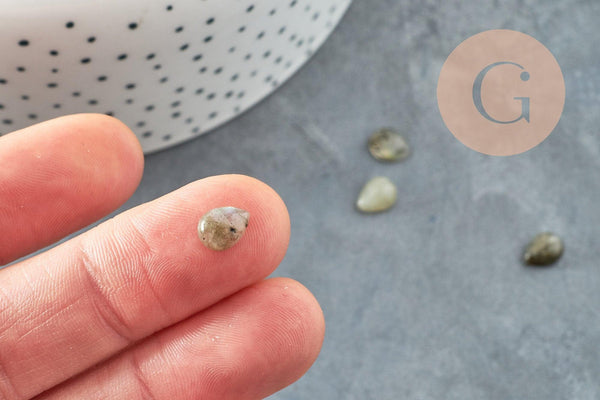 Cabochon goutte labradorite naturelle 6x8mm, x1 (G2270)