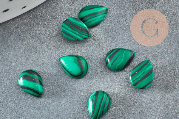 Cabochon goutte malachite de synthèse 6x8mm, x1 (G2807)