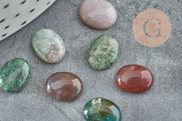 Cabochon ovale agate verte naturelle 10x8mm, x1 (G8649)