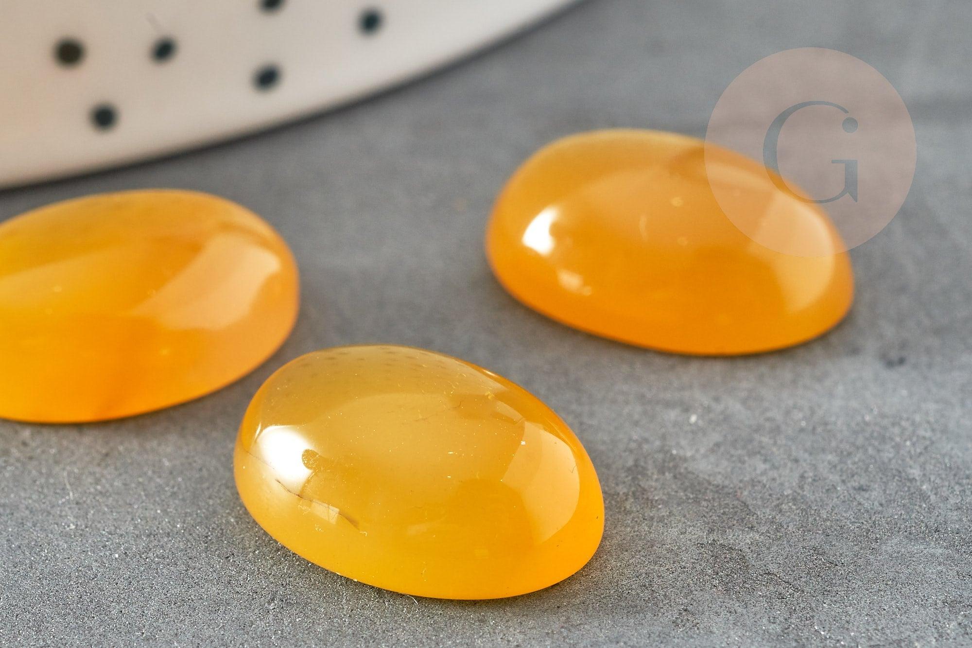 Cabochon ovale jade naturel jaune translucide 18x13mm, x1 (G2683)