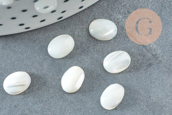Cabochon ovale nacre blanche 8x6mm, x1 (G9045)
