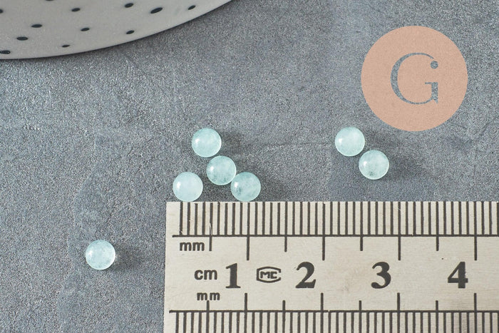 Cabochon rond jade naturel vert clair 4mm, x1 (G9949)