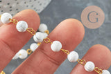 Chaine dorée perle howlite naturelle 6.5mm, chaine pierre, pierre naturelle chaine lunettes, x 1Mètre (G4141)