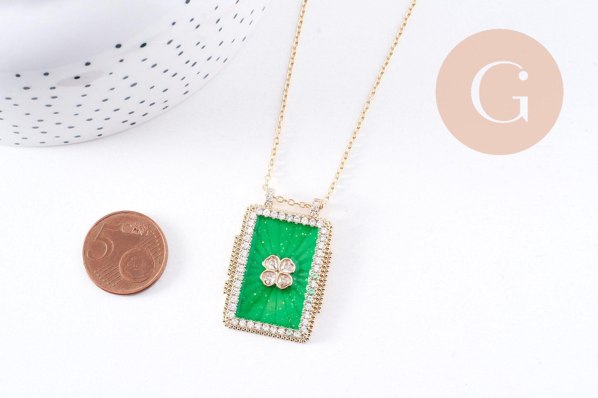 Collier médaille émaillée trèfle 4 feuilles zircons vert cordon tressé zamac doré 45cm x1 (G10364-12)