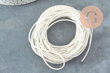 Cordon cuir naturel rouge blanc vert noir 1.5mm/2mm, x1 mètre G9802