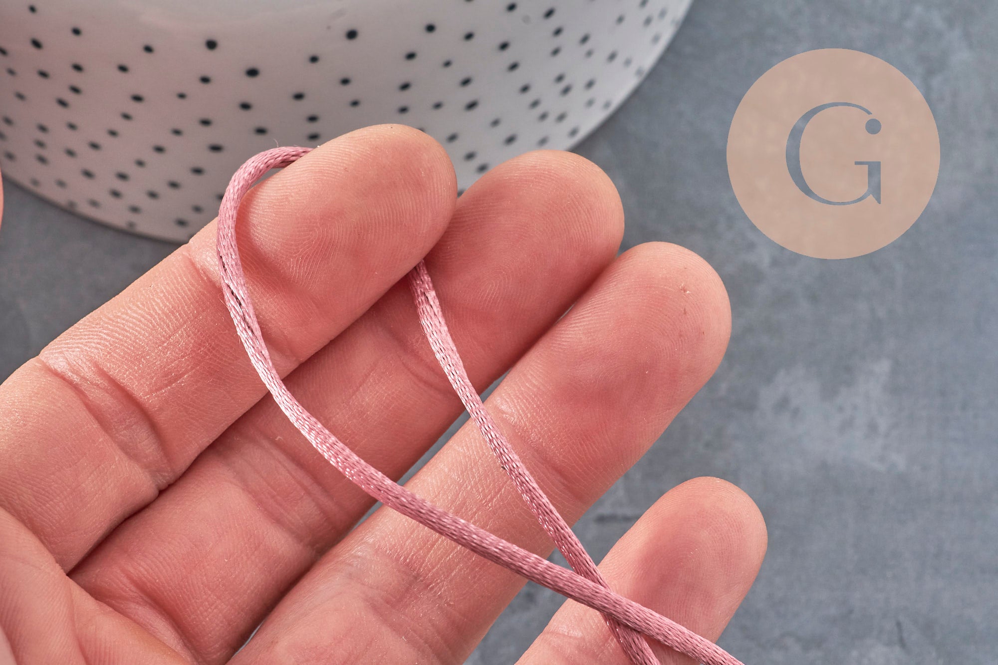 Cordón cola de ratón de poliéster rosa palo de 2 mm, x5 metros (G11223)