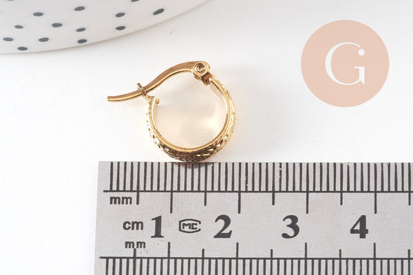 Créole gravée acier doré, oreille percée,sans nickel, boucles acier,16mm, la paire (G2635)