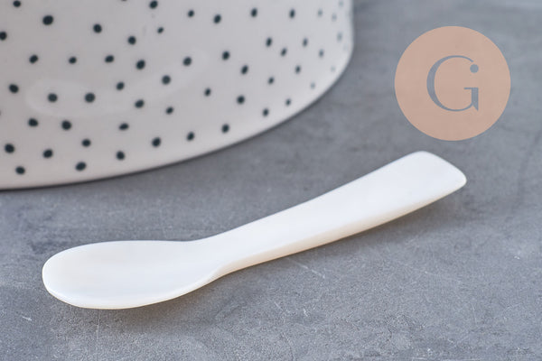 Cuillère caviar en nacre naturelle 72mm, x1 (G4143)