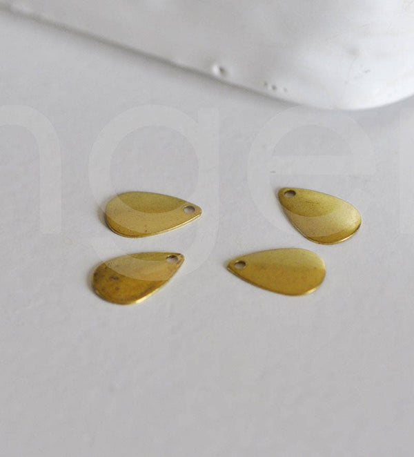 EP Breloque goutte laiton, fournitures pour bijoux, breloques laiton brut , breloque bijoux, apprêt laiton,sans nickel, x 10, 13mm