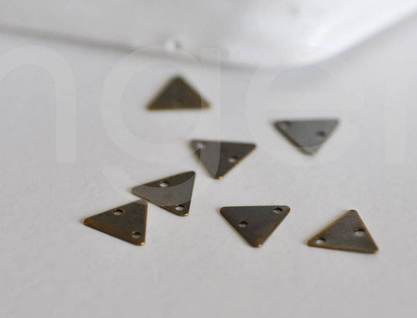 EP Cabochons triangle cuivre 2 trous,fourniture créative, breloque laiton,Sans nickel, breloque cuivre, triangle,création bijoux, les 10,9mm