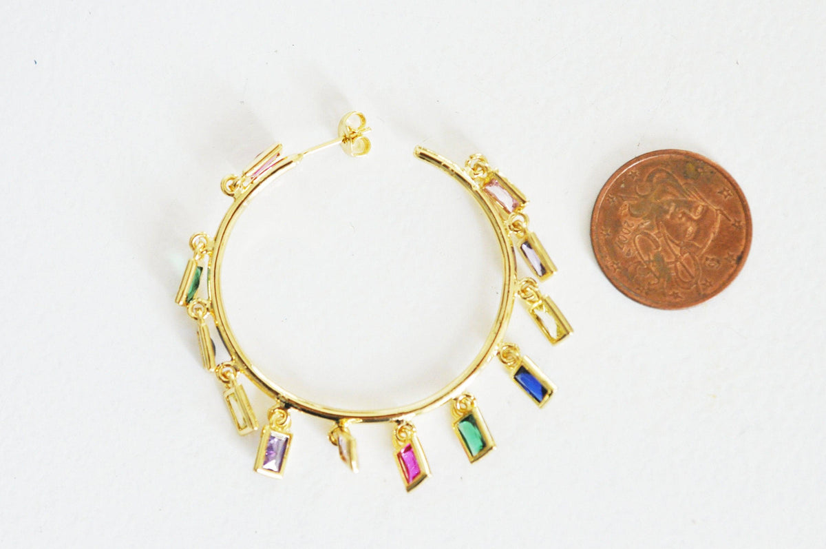 EP Créoles laiton doré 16k zircon cristal multicolore bijou doré, oreille percée, cadeau anniversaire,paire boucles cristal, 51mm,la paire,G018