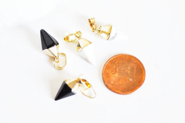 EP Pendentif howlite blanche jade noir 21mm x1 (G2620)