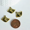 EP Pendentif oeil vieil or,pendentif doré, porte-bonheur,mauvais oeil,argent tibétain doré,création bijoux,x 10,4.5cm-G718