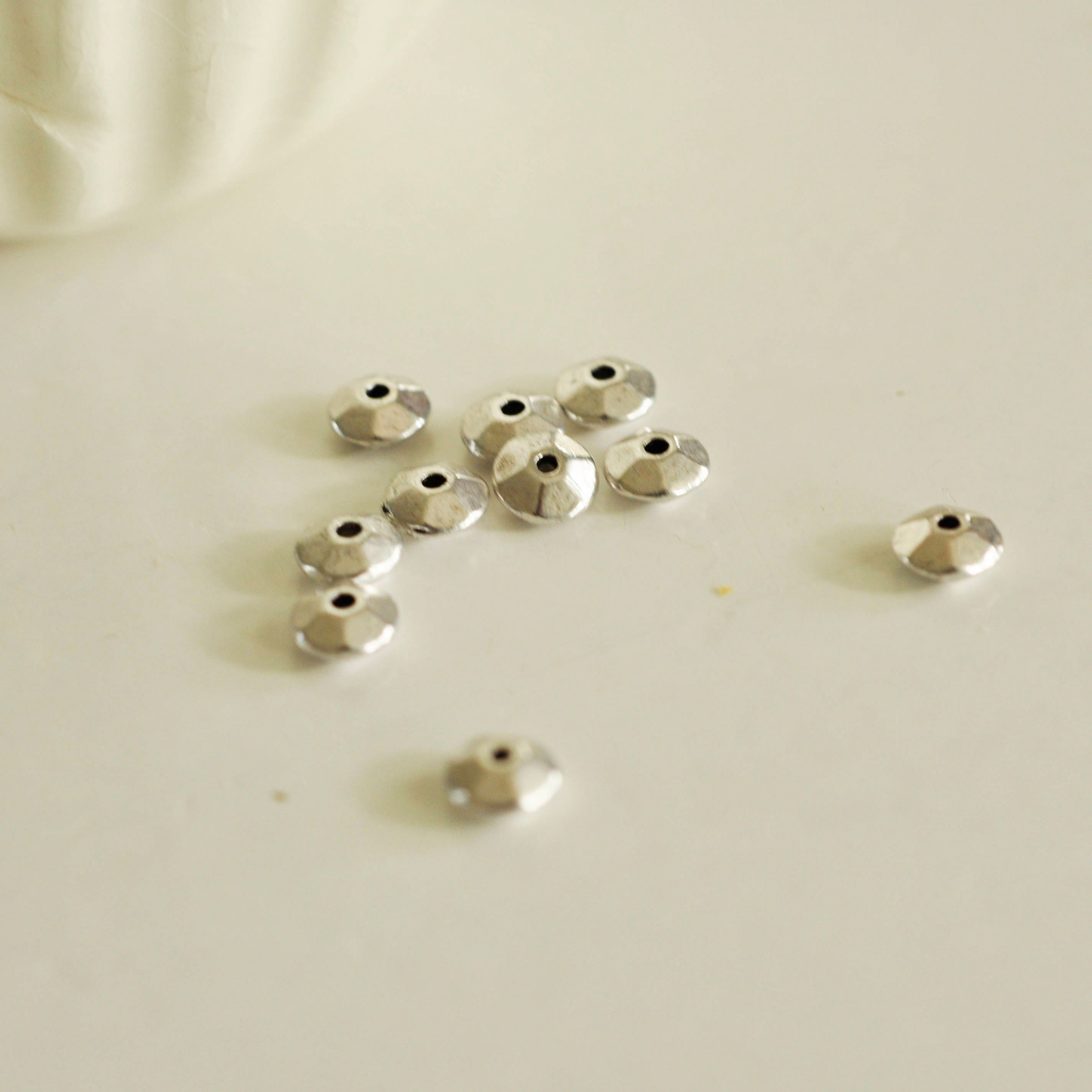 EP rondelles facettées argent vieilli, fournitures créatives, perles dorées, création bijoux, perles intercalaires,x 20, 6mm