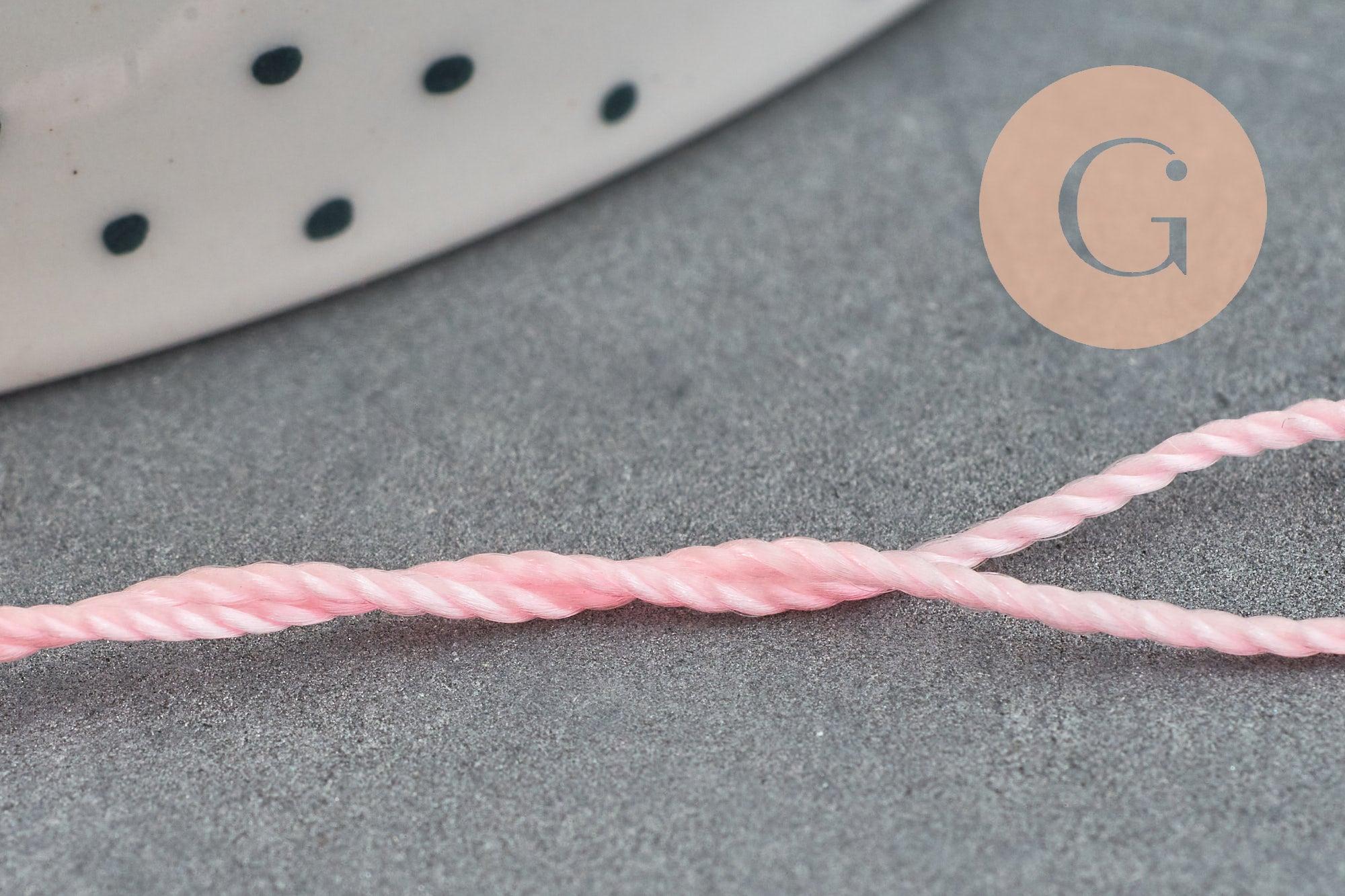 Fil rose clair nylon pour broderie couture bijoux 0.8mm, x 10 mètres (G8247)