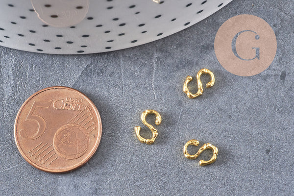 Lettre à coller zamac doré,fournitures à coller pour décorer pierres et bijoux en inclusion résine,8x6mm, x 2 (G3766)