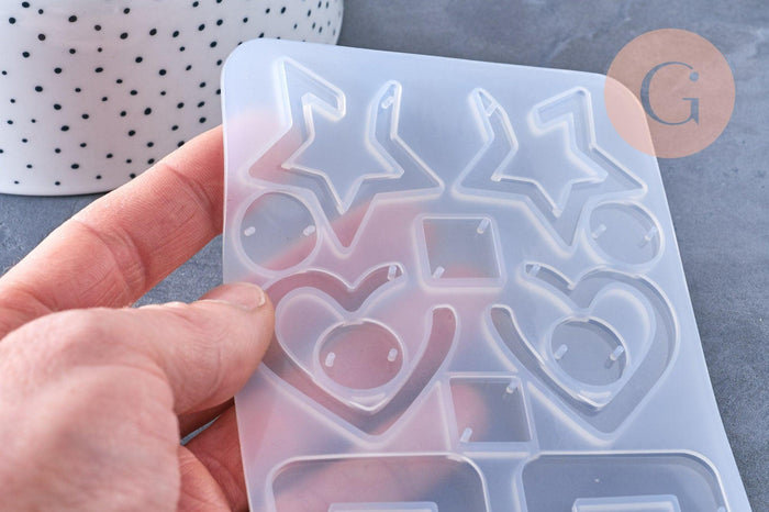 Moule pour fabrication boucles coeur étoile résine, un moule en silicone pour réaliser des bijoux avec inclusion en résine, x1 (G4579)