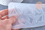 Moule triangle fabrication boucles pendentif résine, un moule en silicone pour réaliser des bijoux avec inclusion en résine, x1 (G6301)