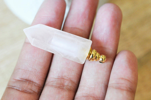 Pendentif bouteille parfum quartz rose naturel pointe 46.5mm, x1 (G4511)