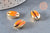Pendentif coquillage cauri naturel doré resine orange19mm, x5 (G4406)