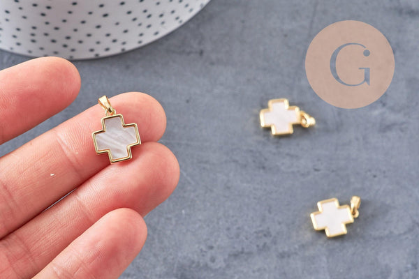 Pendentif croix laiton or blanc nacre 18K 15mm, x1 (G5985)
