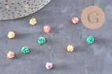 Pendentif fleur de rose résine multicolore support laiton doré 9x7mm, x10 (G4571)