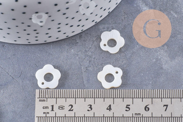 Pendentif fleur nacre blanche naturelle 13.5mm, x2 (G10087)