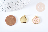 Pendentif médaille rond fleur émail rose clair laiton doré 18mm, pendentif laiton émaillé,sans nickel, x1 G8551