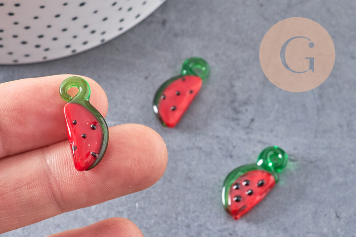 Pendentif pastèque fruit rouge verre tchèque 15-19mm, x5 (G4234)