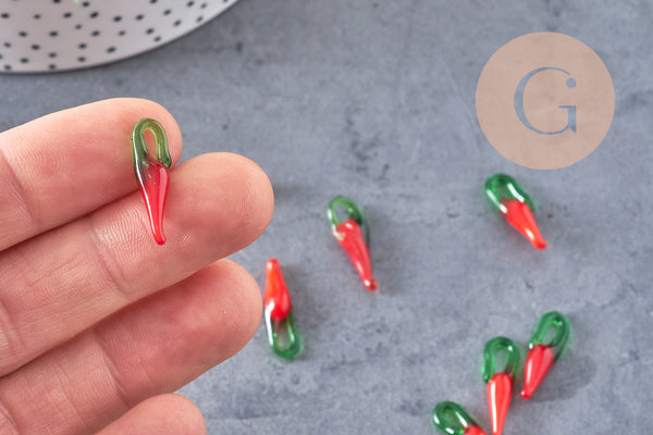 Pendentif piment rouge verre tchèque 21mm,pendentif verre artisanal, pendentif chance,x 10, G2680