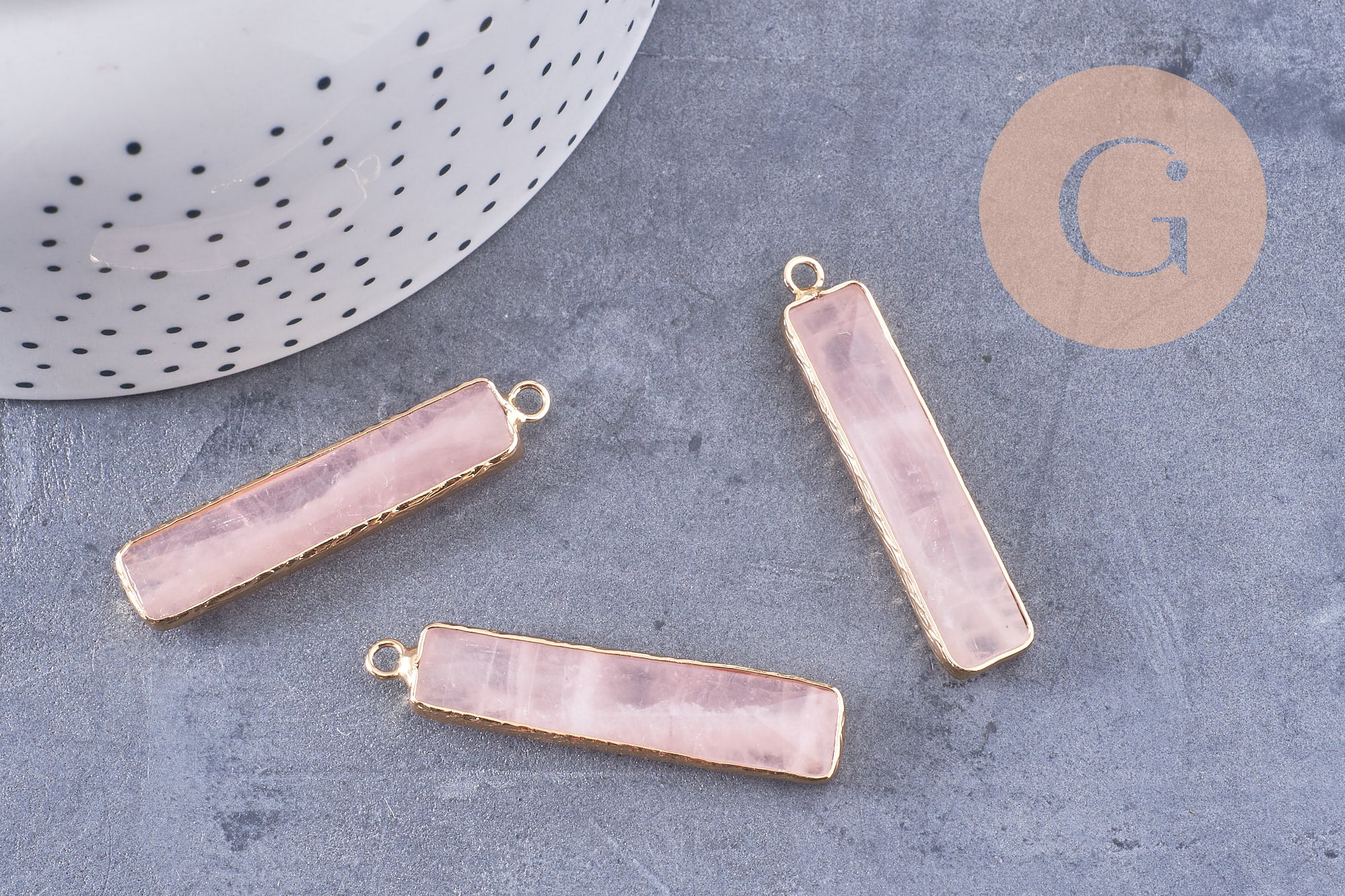 Pendentif rectangle quartz rose facettes laiton doré 46.5mm, x1 (G0498)