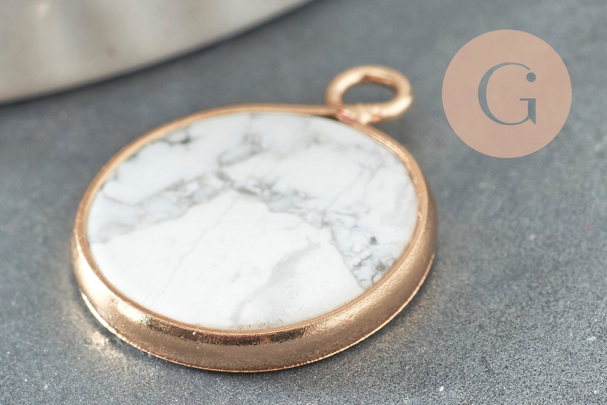 Pendentif rond howlite 20mm,howlite naturel,pendentif rond, x1 G6594