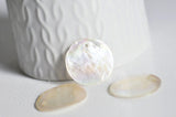 Pendentif rond nacre naturelle blanche irisé 25mm, x10 (G3010)