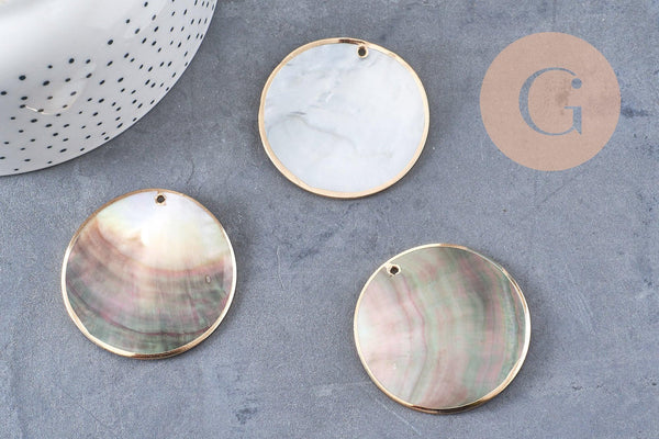 Pendentif rond nacre noire doré, pendentif coquillage, coquillage noir, coquillage naturel,45mm, x1 (G5413)