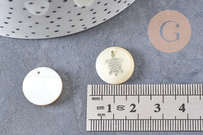 Pendentif rond nacre tortue, pendentif tortue,coquillage blanc naturel,16mm,1 trou x10 (G1068)