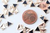 Pendentif triangle plein zamac doré émail noir 10mm,pendentif doré pour création de bijoux,x 5 G6106