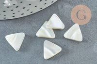 Perle triangle nacre blanche naturelle ,pendentif triangle nacre, bijou nacre 12mm, x10 (G2186)
