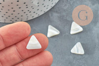 Perle triangle nacre blanche naturelle ,pendentif triangle nacre, bijou nacre 12mm, x10 (G2186)