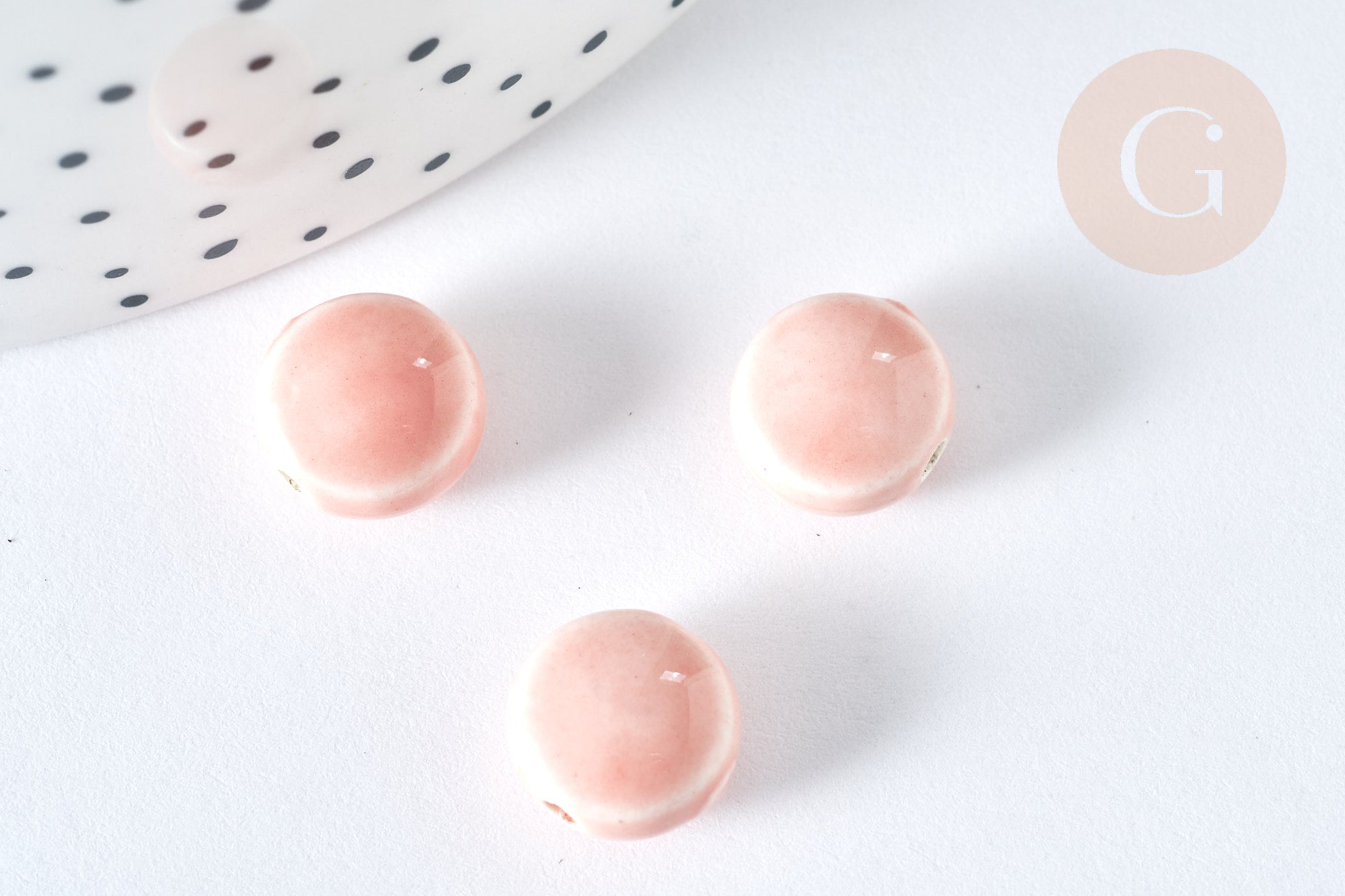 Perles Rondes plates porcelaine émaillée rose pastel 11mm, bijou céramique, x10 (G7442)