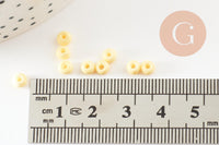 Perles de rocaille verre jaune pastel 4.5mm, x 10g (G7793)