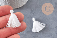 Pompon blanc coton 25-31mm, x5 (G1790)