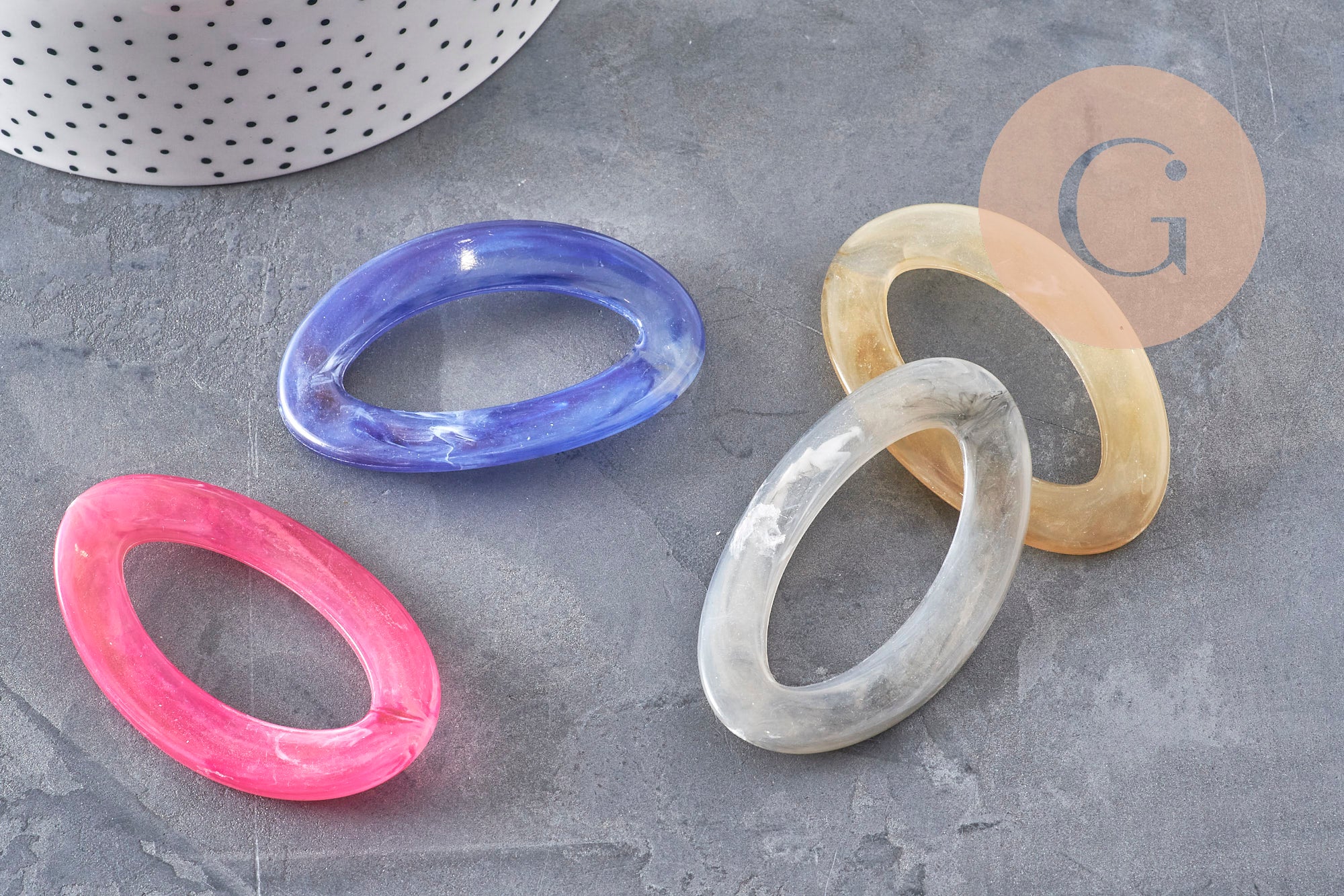Grosse perle ovale acrylique,perle acétate, grandes perles connecteur plastique,62mm, x 8 (G0725)