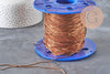 Bobine bleue de chaîne forçat en laiton brut de 1mm pour la création de bijoux DIY.