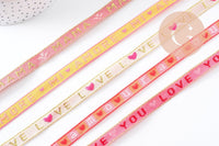 Ruban texte Amour 10mm, un ruban brodé de qualité pour travaux de couture ou création de bijoux, x1 mètre (G10418)