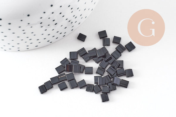 perles rocaille carré noir opaque, perle carré création bracelet, perle tila,4.5mm,2 trous, x50 (4.8GR) (G5479)